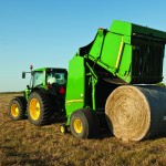 Wrapping Bales - John Deere B-Wrap®