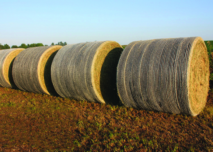 Bales stored outdoors - John Deere B-Wrap®