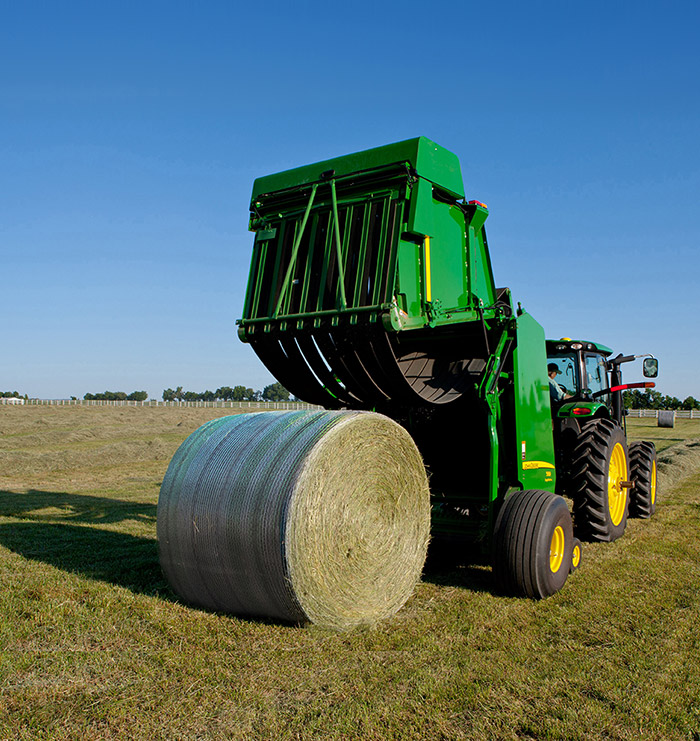 John Deere B-Wrap® with Tama SCM™ Technology Bale Netwrap